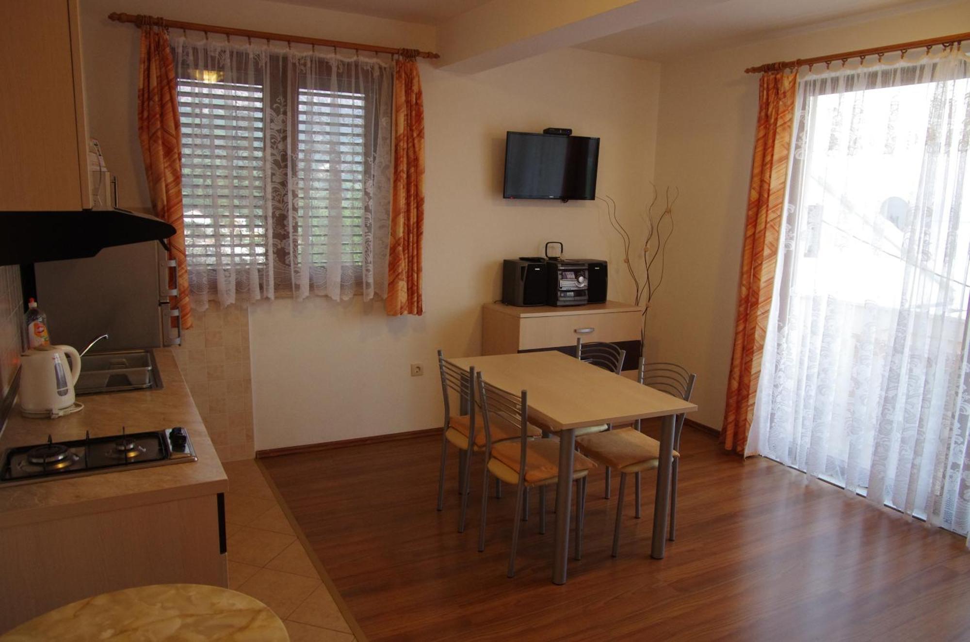 Apartments With A Parking Space Igrane, Makarska - 13535 Quarto foto