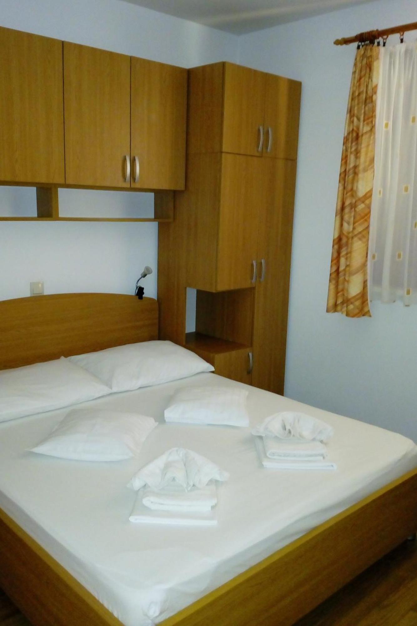Apartments With A Parking Space Igrane, Makarska - 13535 Quarto foto